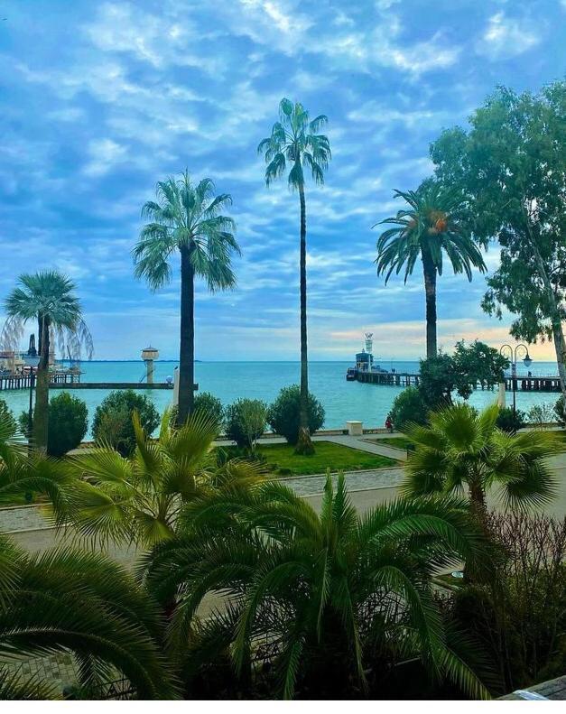 Квартира У Моря В Сухуме Sukhumi Bagian luar foto